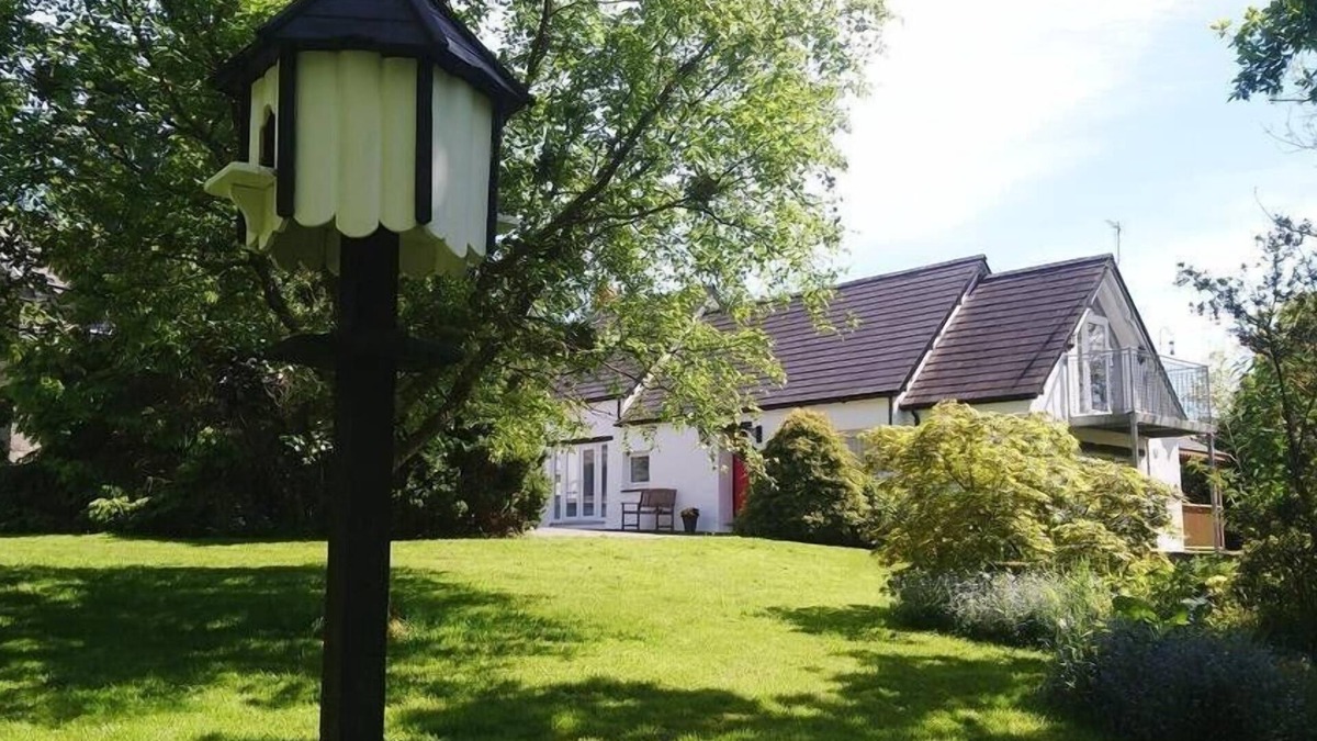 Llanllwchaiarn Cottage | POND COTTAGE, pet friendly, character holiday cottage in New Quay