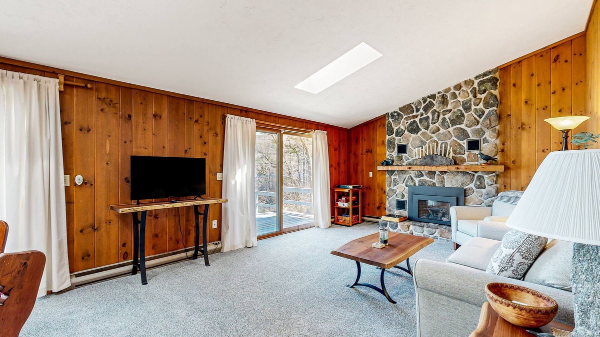 Moultonborough House | Pond & mountain view cabin with fireplace, workstation, W/D, deck, & internet