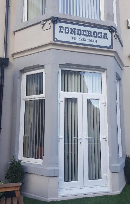 Blackpool Town Center House | PONDEROSA