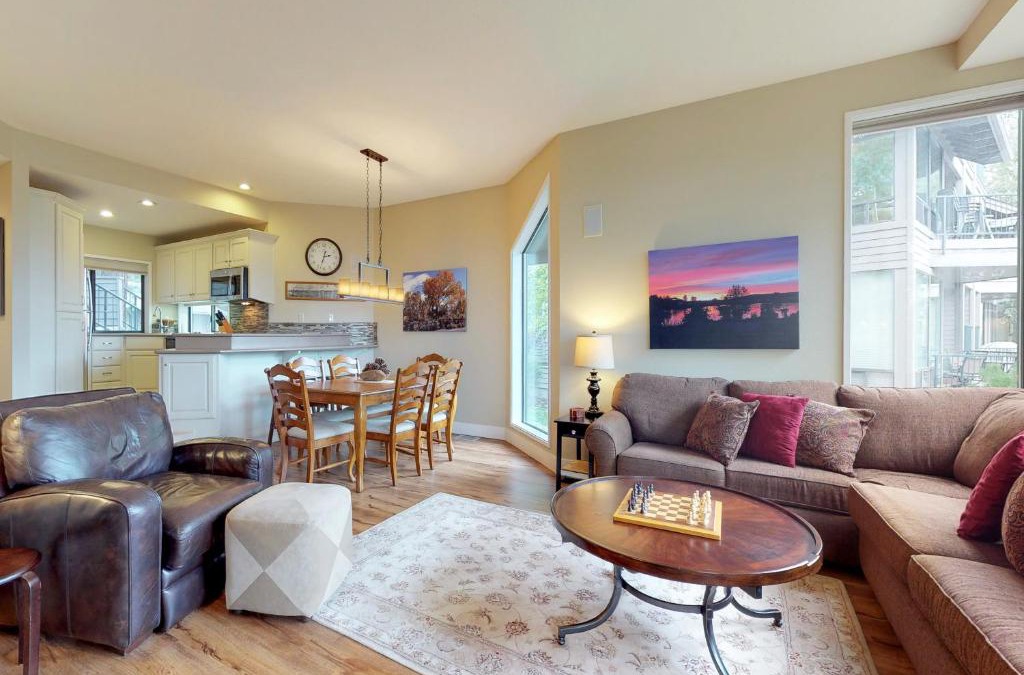 Century West House | Ponderosa Views