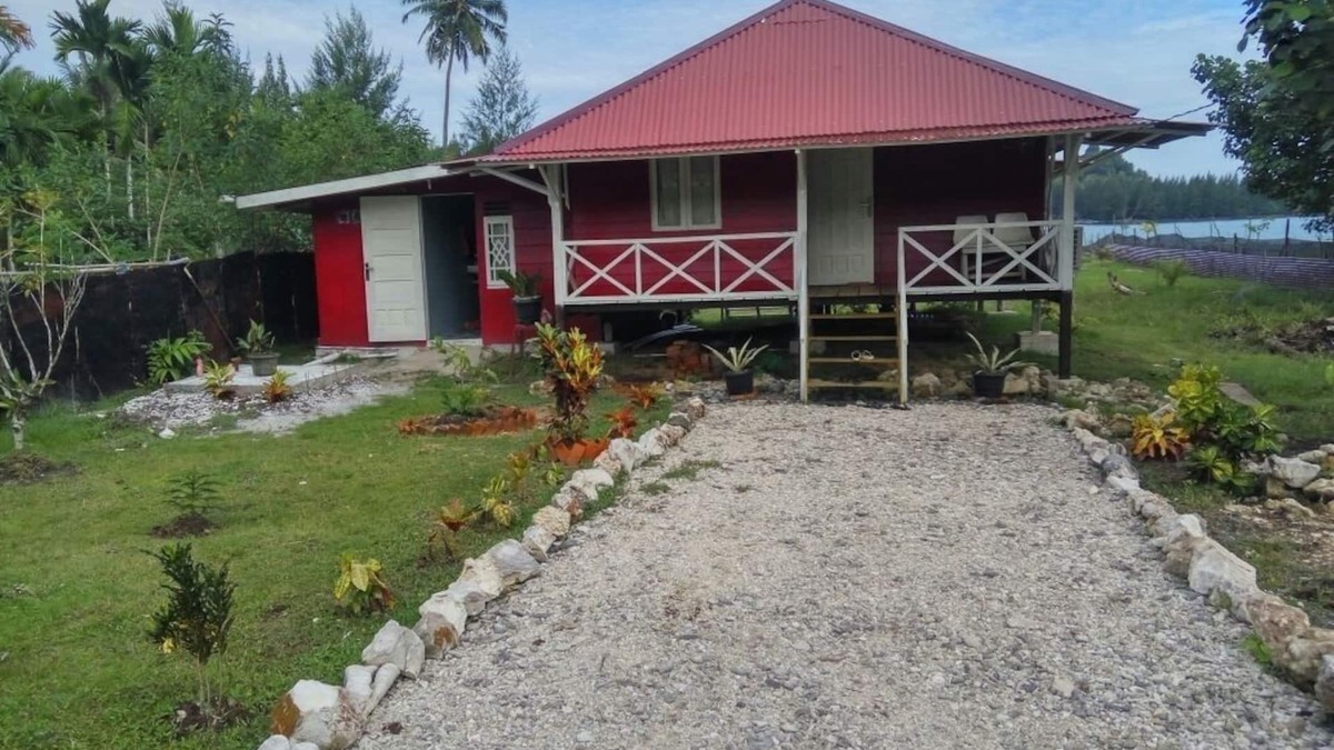 Sinabang Cabin | Pondok Oma Surf Simeulue