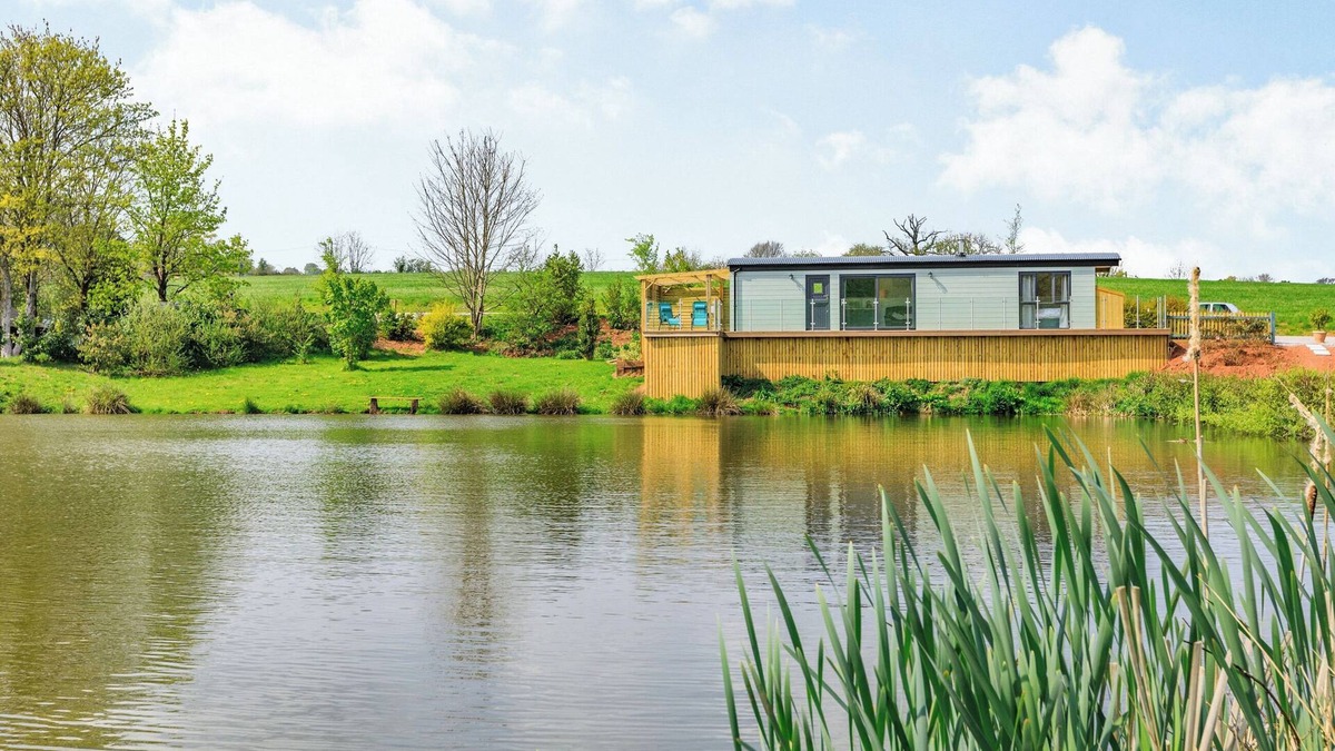 Bradninch Cottage | Ponsford Ponds - Goosedown Lodge