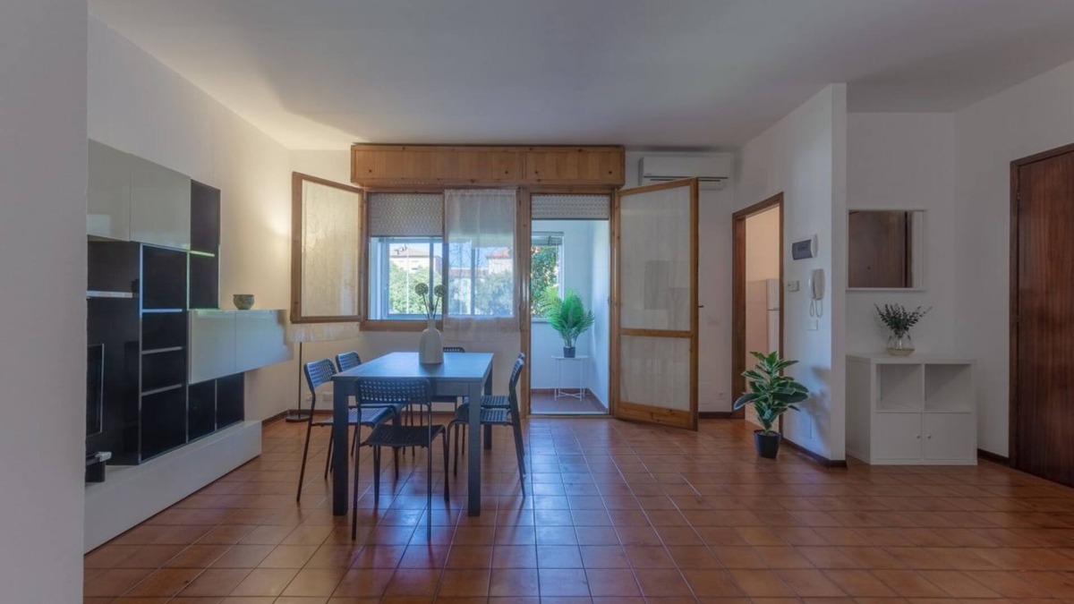 Pontelagoscuro Apartment | Pontelagoscuro Huge & Residential Apartment