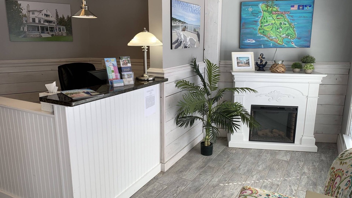 Mackinac Island Cabin | Pontiac Lodge