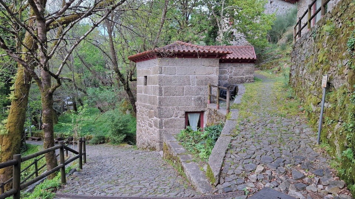 Fafe House | Pontido Village - Silvino's House
