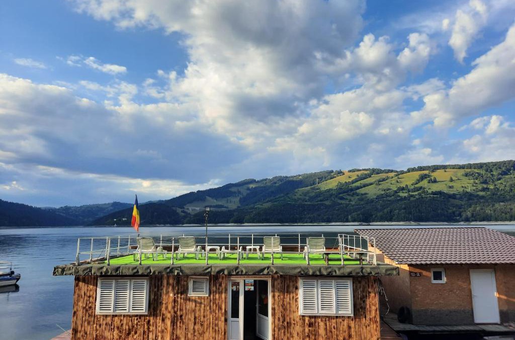 Bicaz Other | Ponton Maximilian