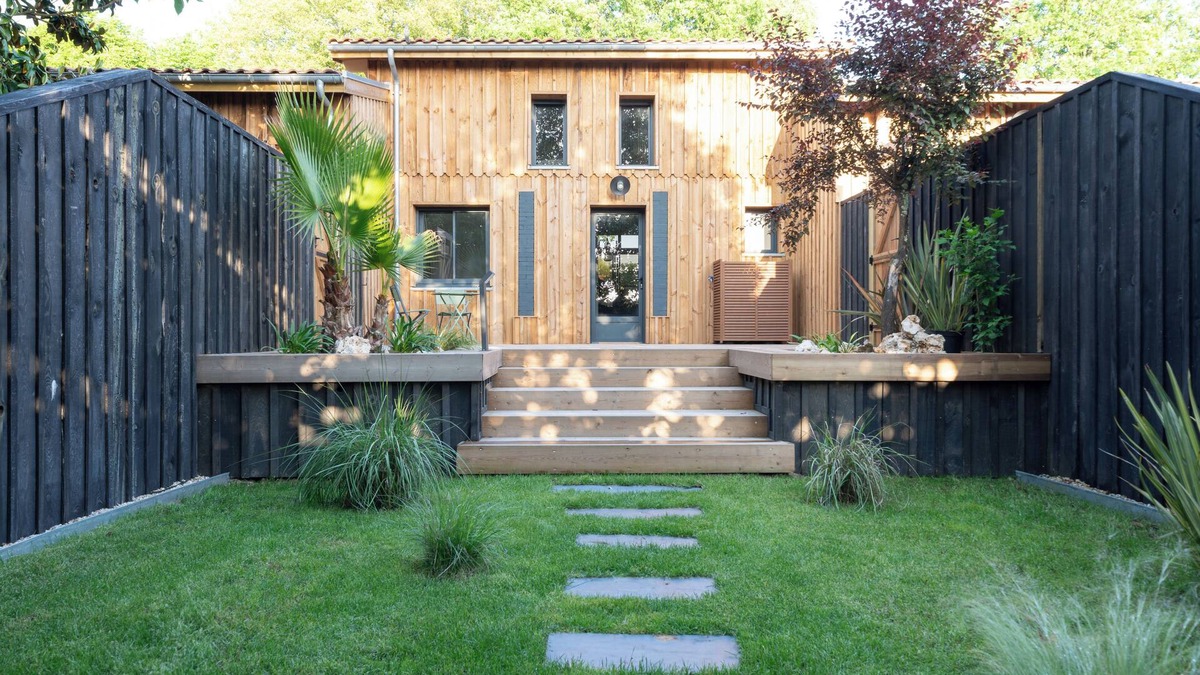 Cazaux House | Pontoon house on the banks of the Cazaux canal
