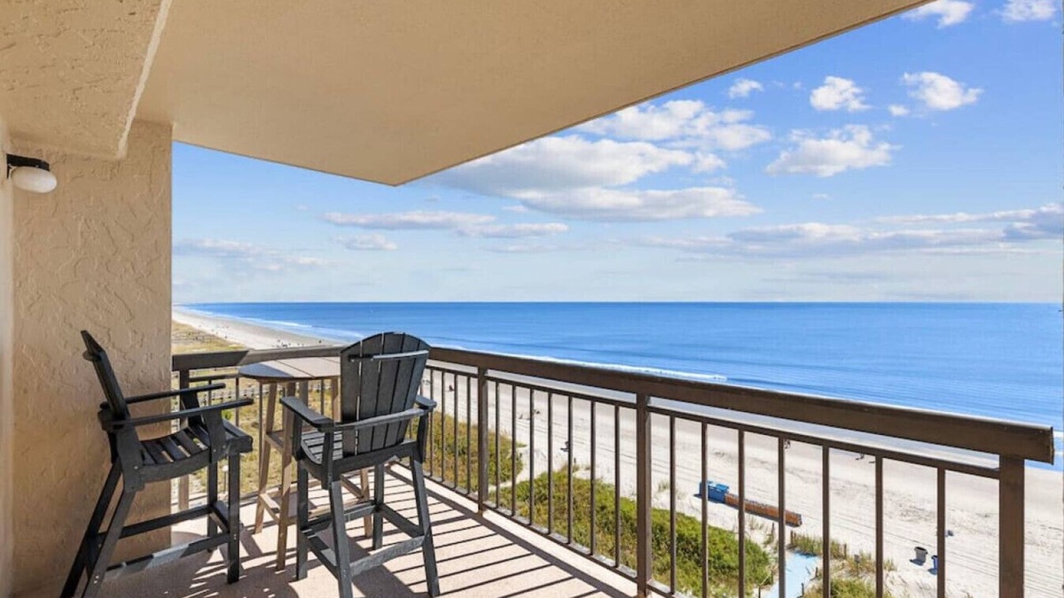 North Myrtle Beach Apartment | Pool- 2 Beds- Oceanfront Corner at Buena Vista