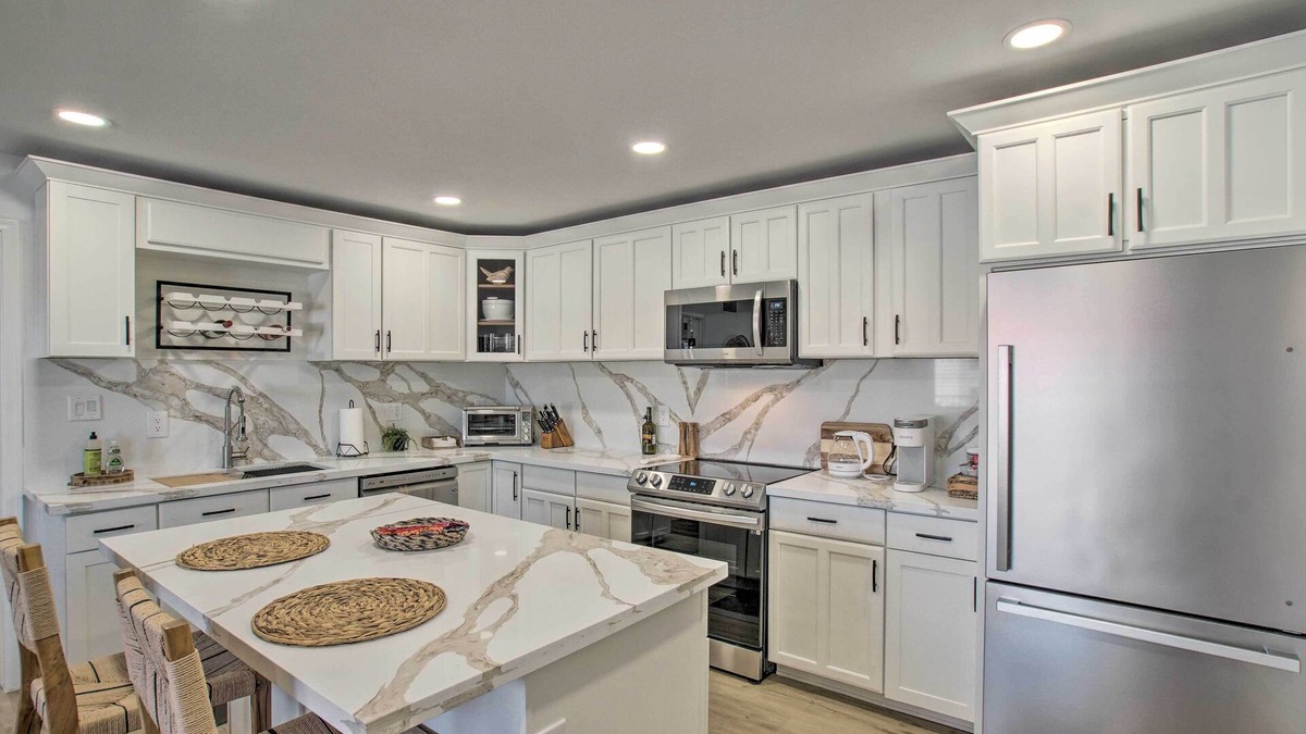 Apache Junction Condo | Pool Access: Mtn-View Condo in Apache Junction!