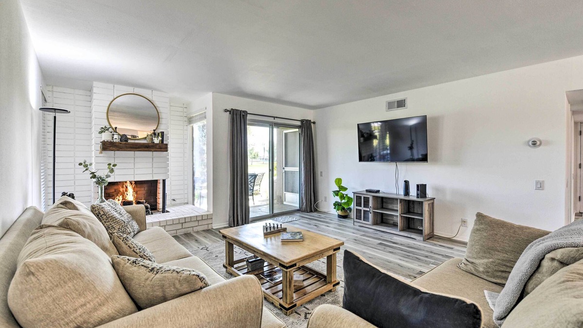 Bermuda Dunes Condo | Pool Access: Pet-Friendly Bermuda Dunes Condo
