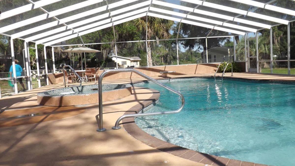 Inverness House | Pool-Access To Large Lake