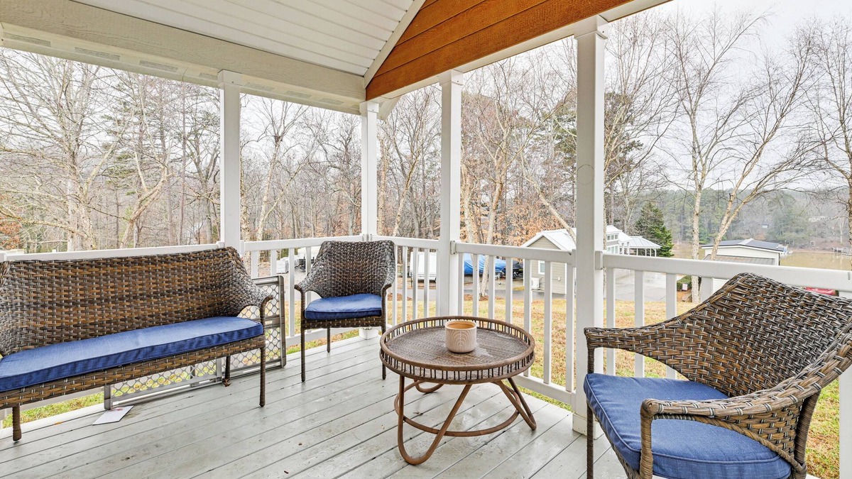 Sherrills Ford Cottage | Pool Access + Views: Serene Cottage at Lake Norman