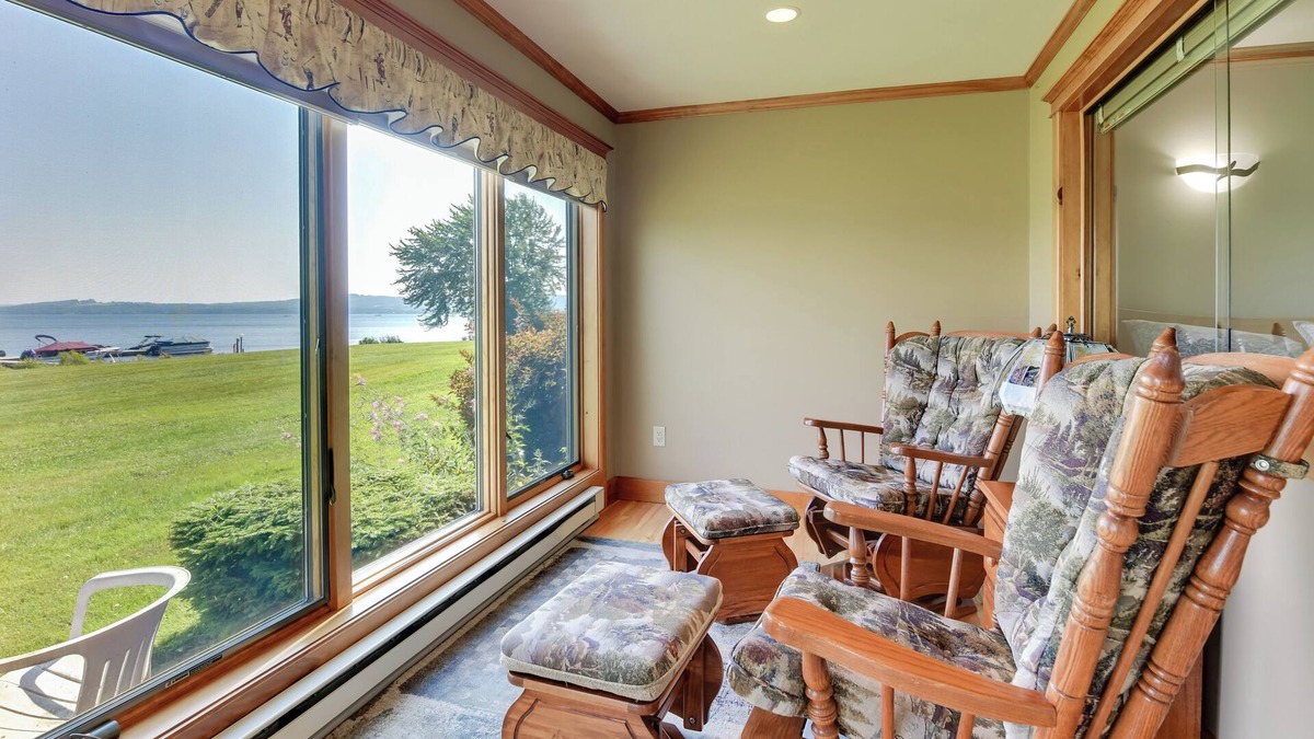 Newport Center Condo | Pool Access: Waterfront Lake Memphremagog Condo!