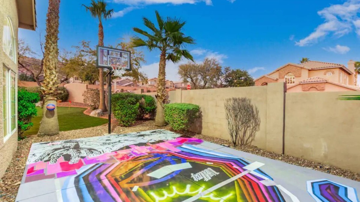 Foothills House | Pool and Jacuzzi + Rock slide + FUN amenities for all!
