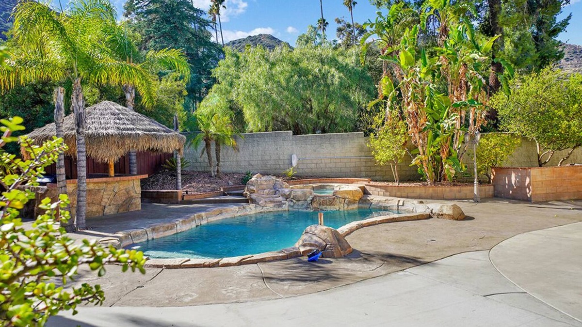 Lake Elsinore House | Pool BBQ View Balcony Fireplace King W-D