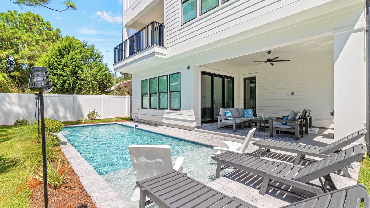 Seagrove Beach House | Pool, Close to Beach, Luxury, 6 Ensuite Bedrooms