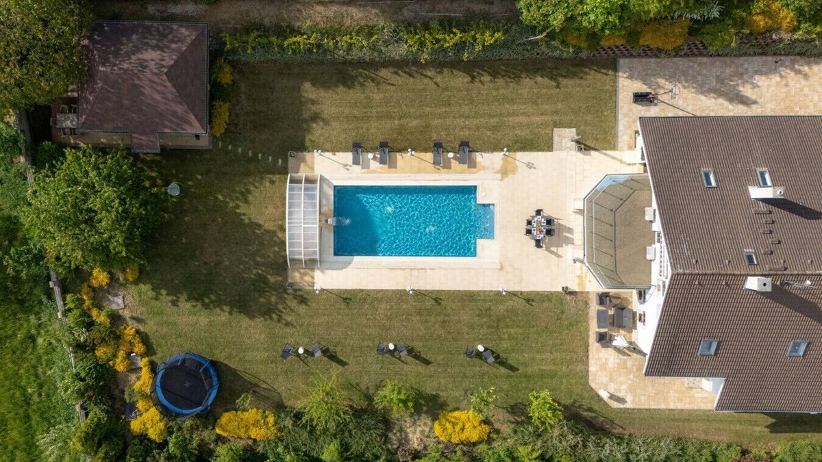 Probostov House | Pool cottage retreat near Prague