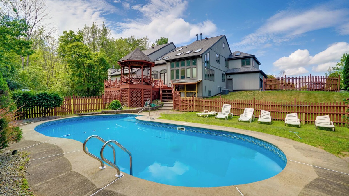 Niskayuna House | Pool + Deck: Luxury Mansion Rental in Niskayuna!