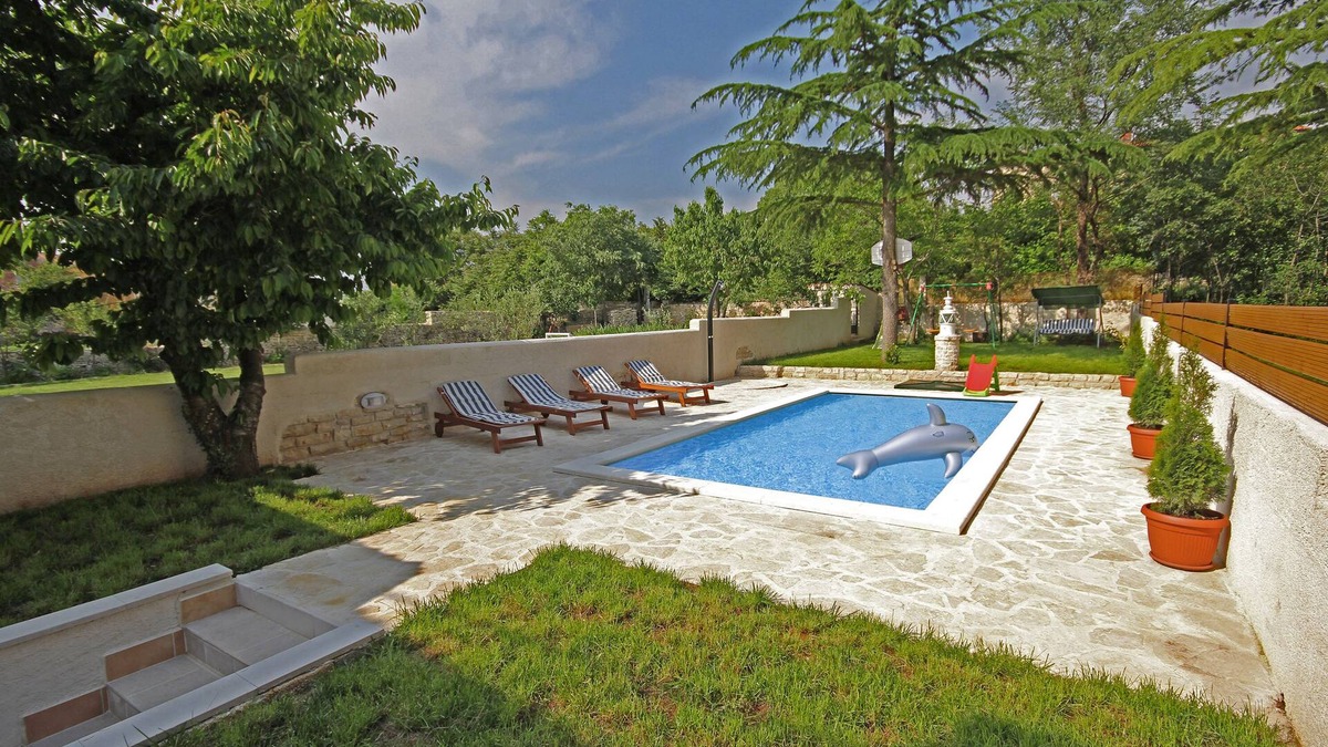 Smoljanci House | Pool, grill, WiFi, bicycles, table tennis, dishwasher, washing machine