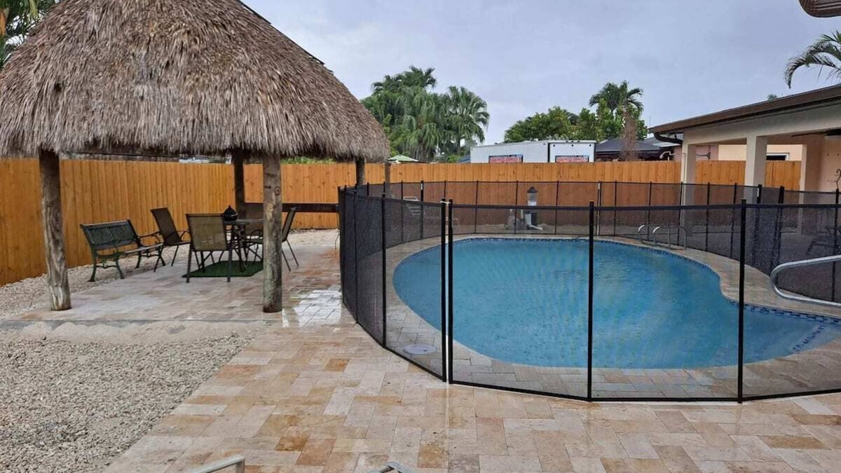 Tamiami House | Pool home in Miami