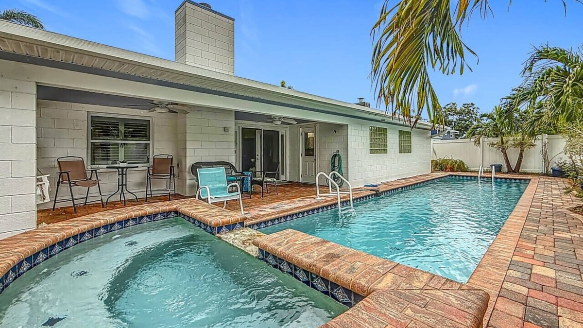 Boca Ciega Ridge House | Pool Home in Seminole Florida