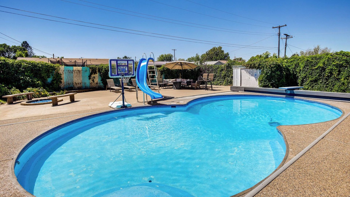 Roy Apartment | Pool & Hot Tub Access: Luxury Roy Oasis!