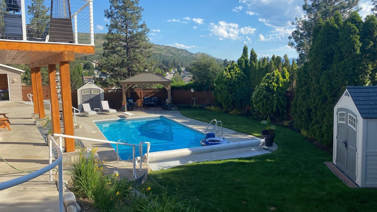 Okanagan-Similkameen House | Pool, Hot Tub And Mountain Views, Relax And Enjoy Living The Okanagan Dream