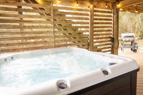 Ocean Sands House | Pool Hot Tub Beach Gear included