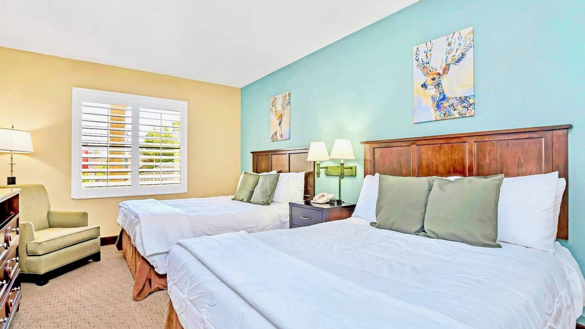 Florida Central Atlantic Coast Apartment | Pool & Hot Tub Condo Near Universal Studios