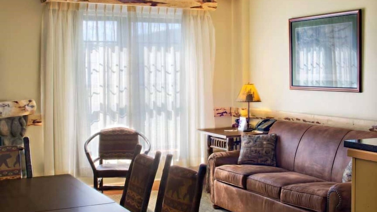 Blodgett Mills Condo | Pool, Hot Tub, Gym | On-Site Waterpark & Spa