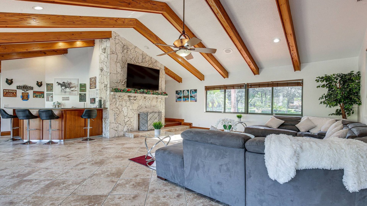 Coral Springs Villa | Pool & Hot Tub: Spacious Villa in Coral Springs!
