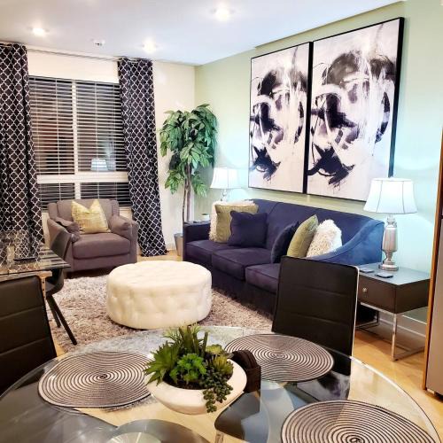 Stanton Apartment | Pool, Hottub, Disney, Knott's, 11, Wi-fi, Parking