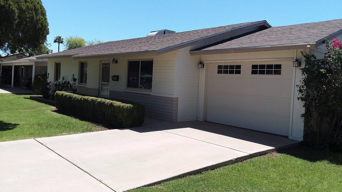 Mitchell Park West House | Pool House - 3-bdrm, 2 bath, Heated Pool, Walk to Asu