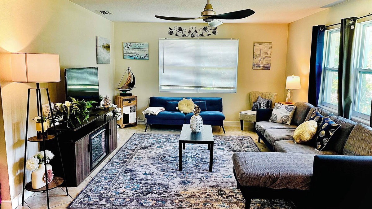 South Daytona House | Pool House 3 miles from the 🏖 Beach