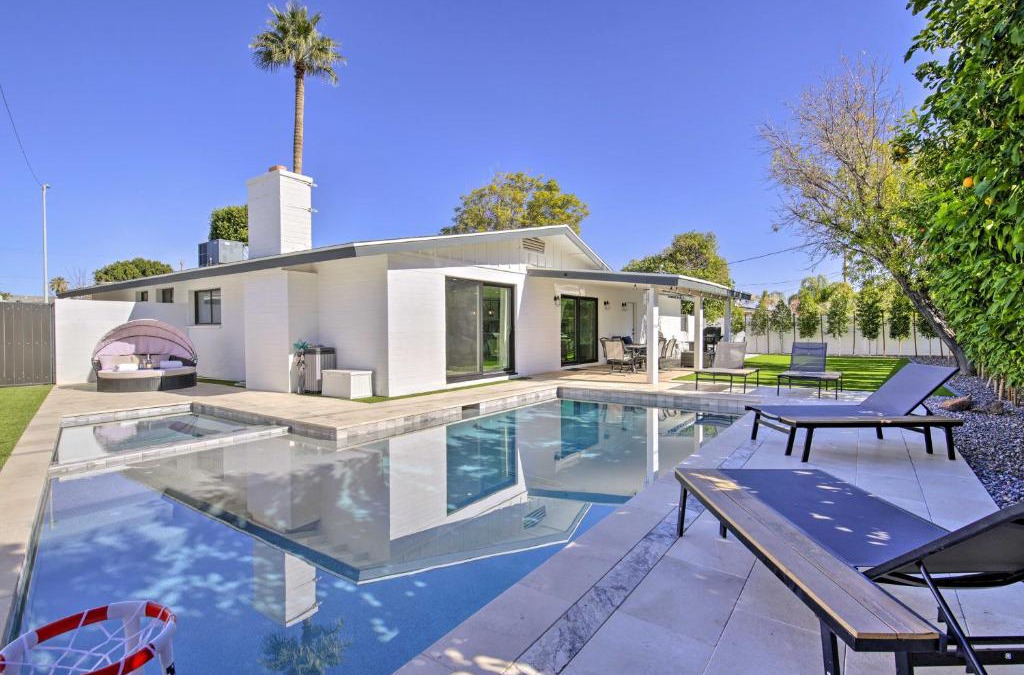 Park Scottsdale One House | Pool, Jacuzzi and Fire Pit Scottsdale Escape!