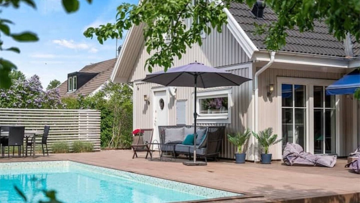 Taby Municipality Villa | Pool, Jacuzzi, Sauna - Family Villa and Small House in Stockholm