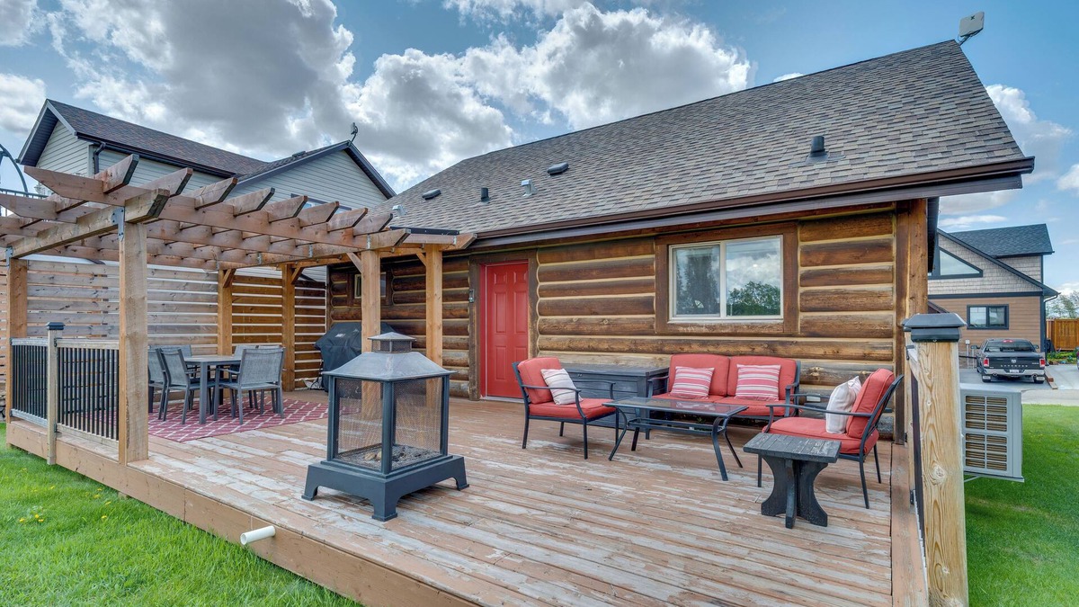 Pine Lake Cabin | Pool, Lake & Golf Access: Pine Lake Cabin w/AC!