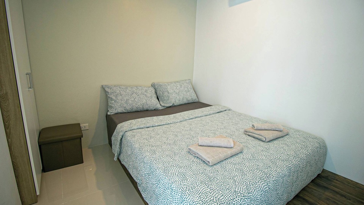 Kram Condo | Pool & Lake View. Wonderful Getaway.