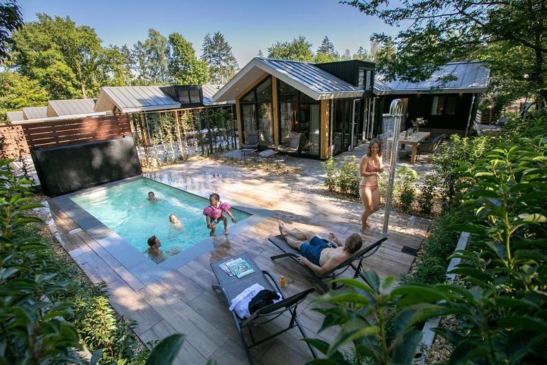 Municipality of Rhenen House | Pool Lodge - Vakantiepark De Thijmse Berg