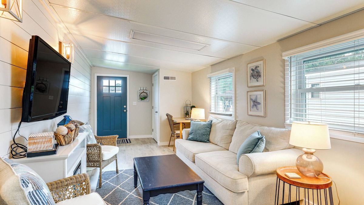 Ocean Pines House | Pool & Marina: Family Home ~ 11 Mi to Ocean City