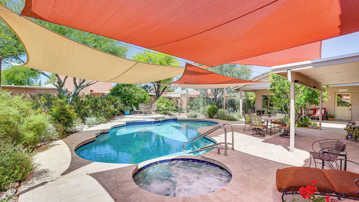 Paradise Valley Village Cottage | Pool & Patio Access: Sunny Phoenix Casita!