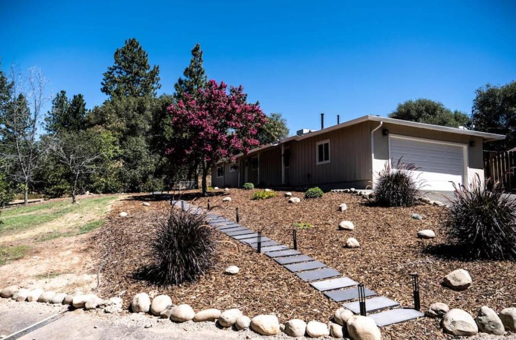 Diamond Springs House | Pool! Quite, Private, remodeled home on the hill