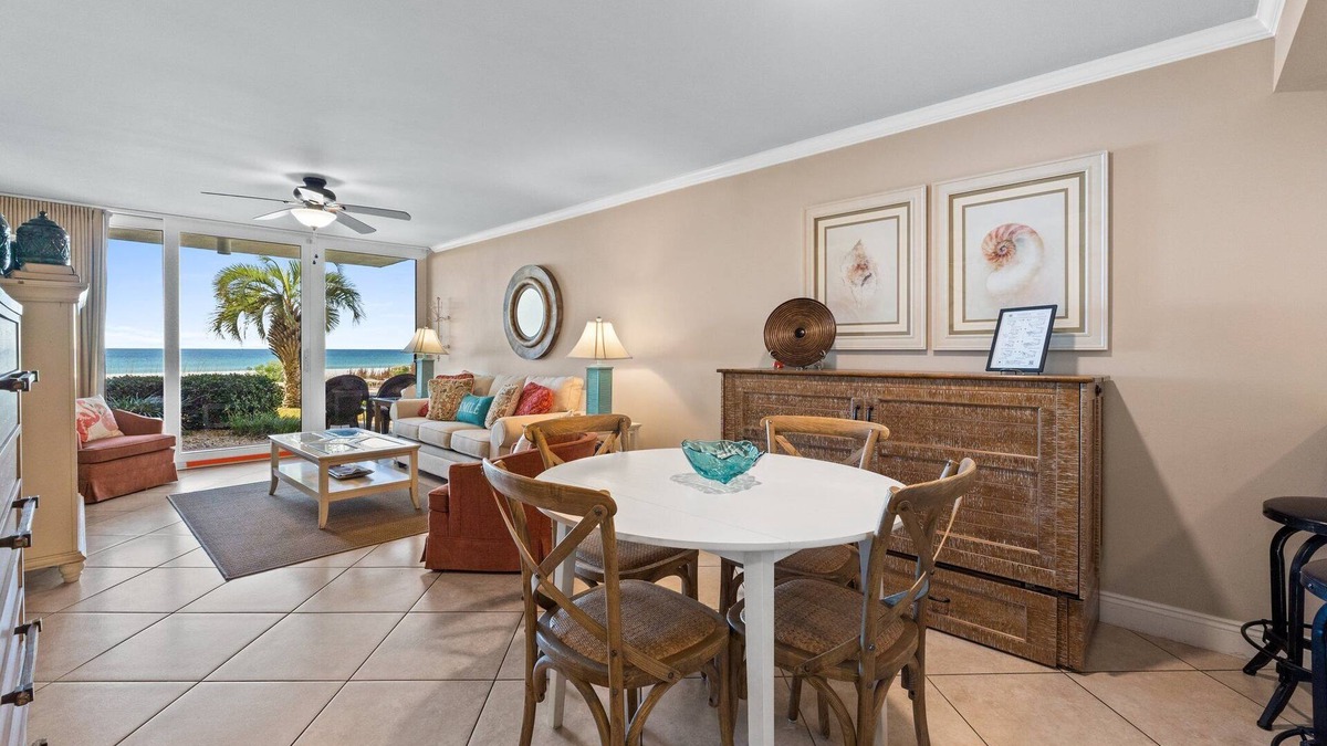 Holiday Beach Condo | Pool Side Beach Front Condo with Murphy Bed! PW110