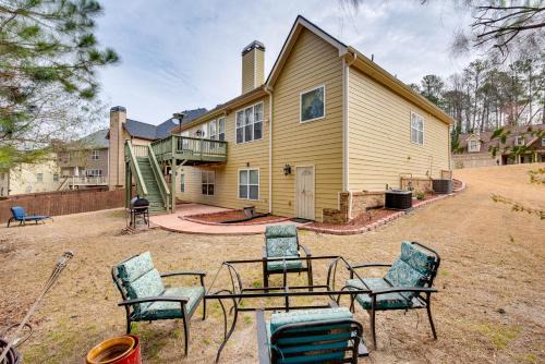 Gwinnett County Apartment | Pool Table and Patio Cozy Lawrenceville Apt