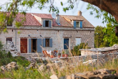 Komiza House | Pool Villa Domina