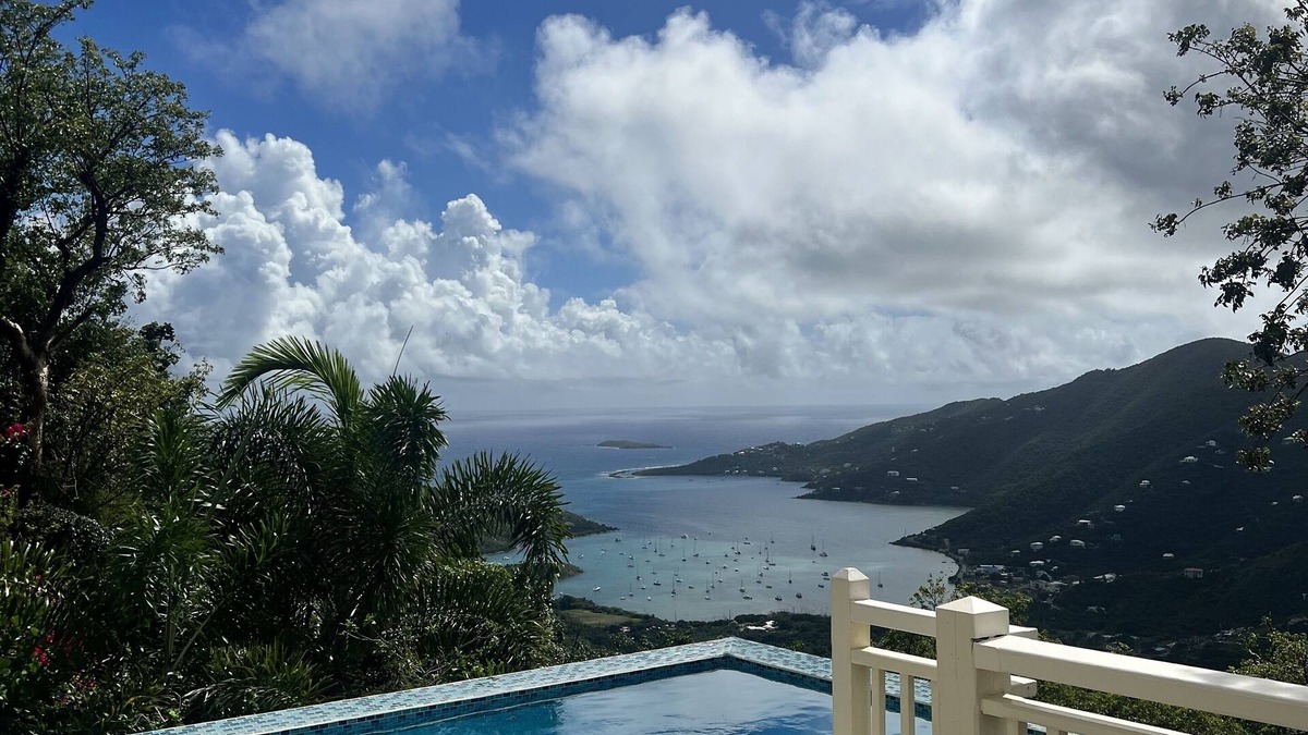 Maho Bay Quarter Villa | Pool Villa w/Huge Ocean Views Just10 mins from Maho Bay Beach - AC Throughout!