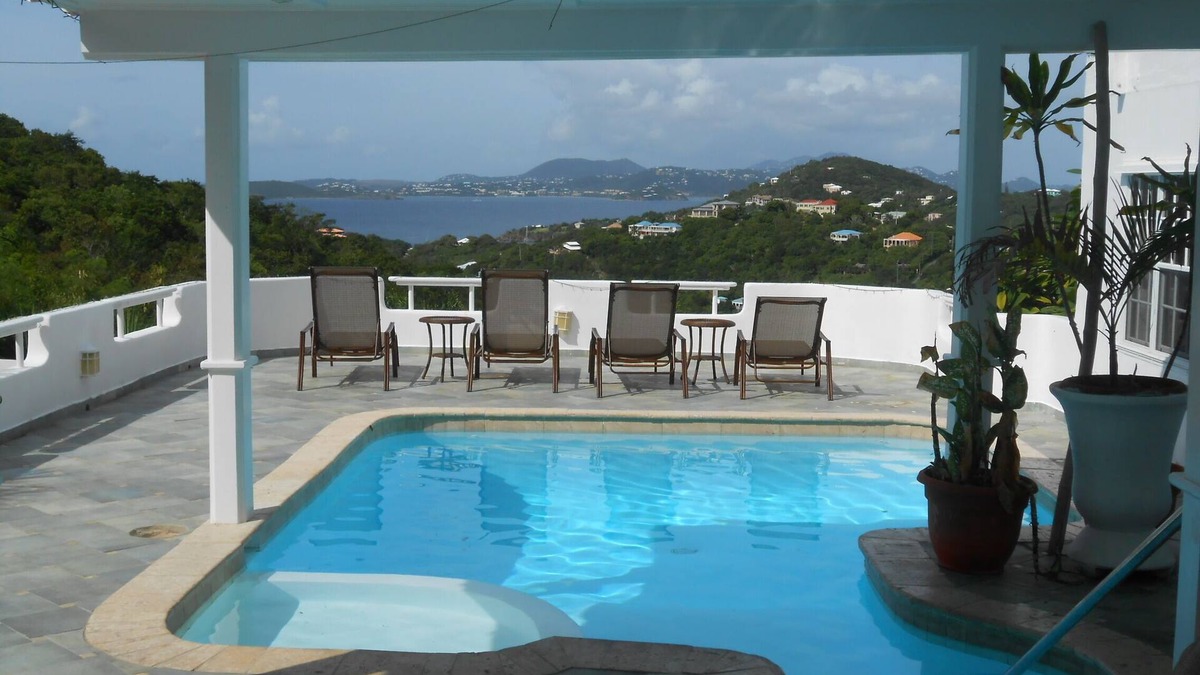 Monte Villa | Poolside 2BR with Incredible Sunset View