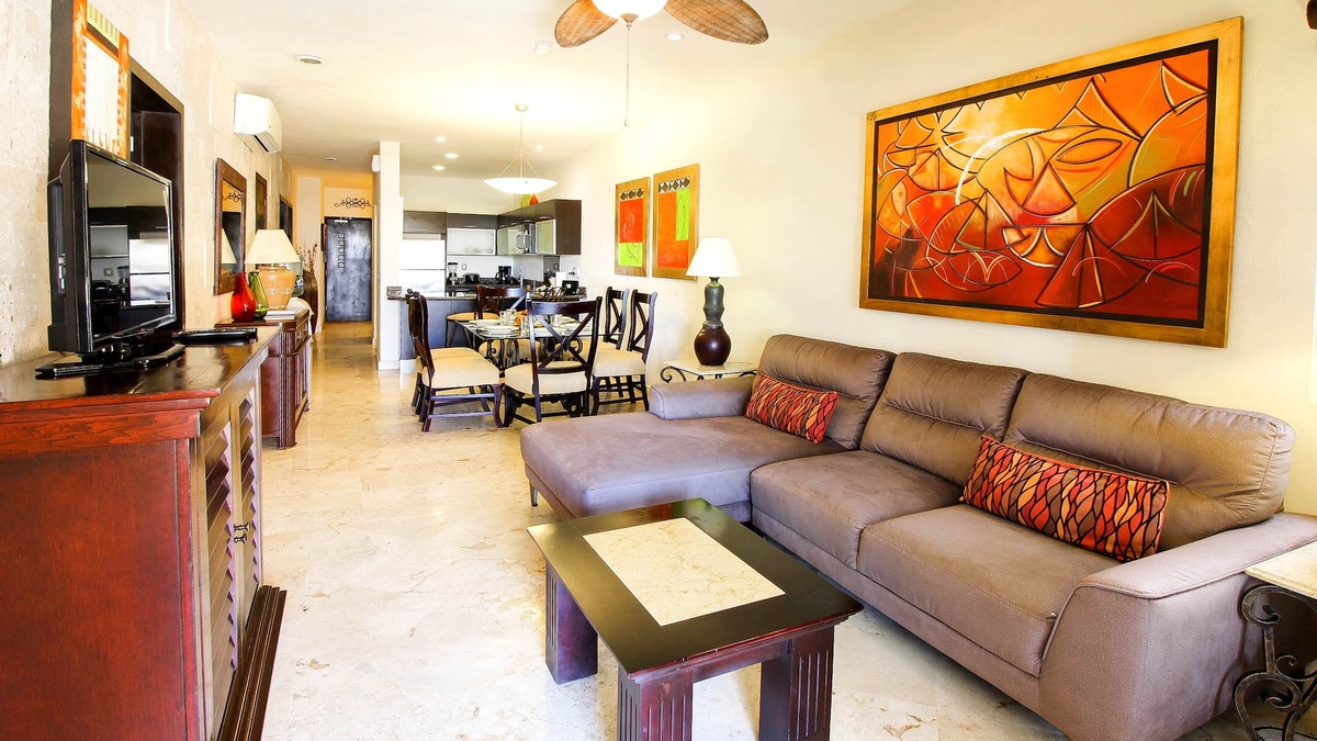 Downtown Condo | Poolside Condo Right On The Beach In Playa Del Carmen!