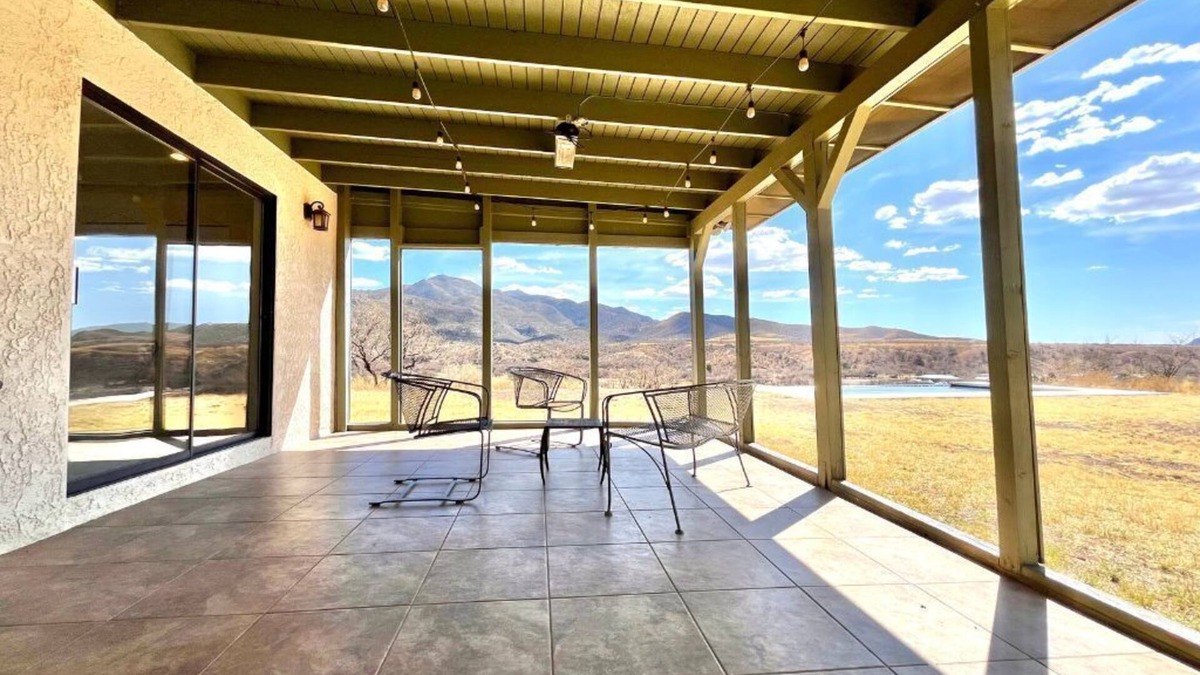 Patagonia House | Poolside Escape Near Patagonia