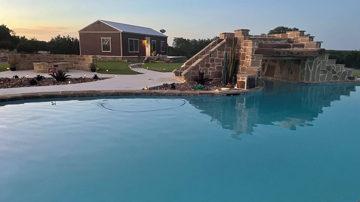 Mountain Home House | Poolside guesthouse in beautiful Hill Country